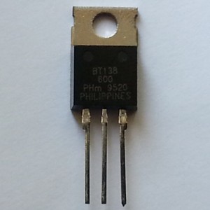 BT138 600V TRIAC BT138 600V TRIAC